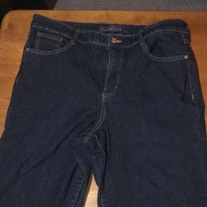 Size 14 Gloria Vanderbilt jeans